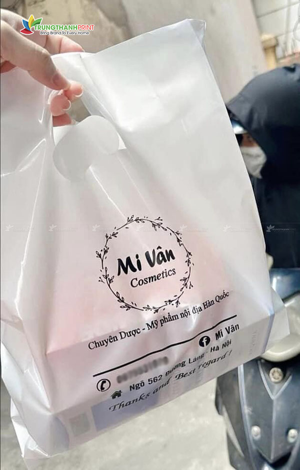 Mẫu túi nilon 2 quai màu trắng