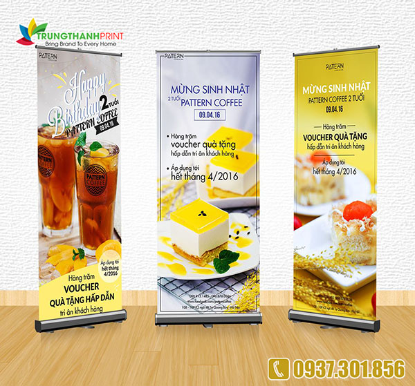 Standee quang ba thu hut khach hang cua quan an