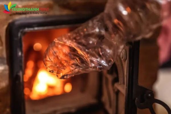 cách làm mềm nhựa cứng bằng hơi nóng